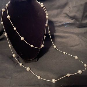 Shannel Necklace from Park Lane - silver and pearls